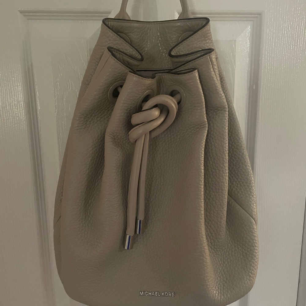Michael Kors Beige pebble leather Backpack bag - Picture 1 of 10